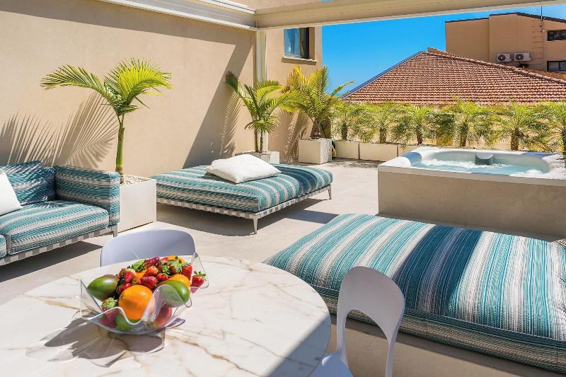 Taormina Infinity Suites - Oda