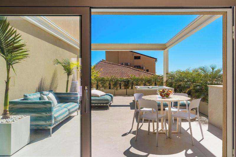Taormina Infinity Suites - Oda