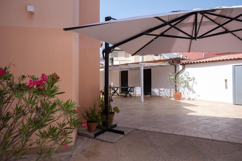 Nautika Suites - Genel