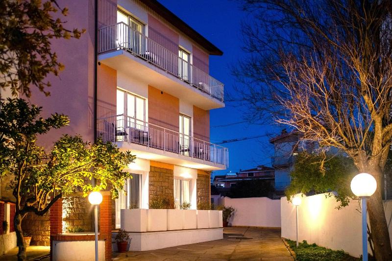 Nautika Suites - Genel