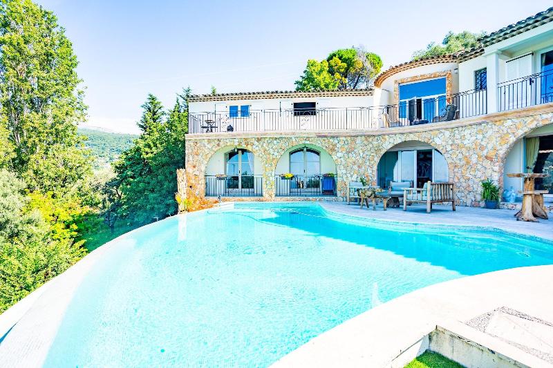 Le Clos Des Senteurs - Genel