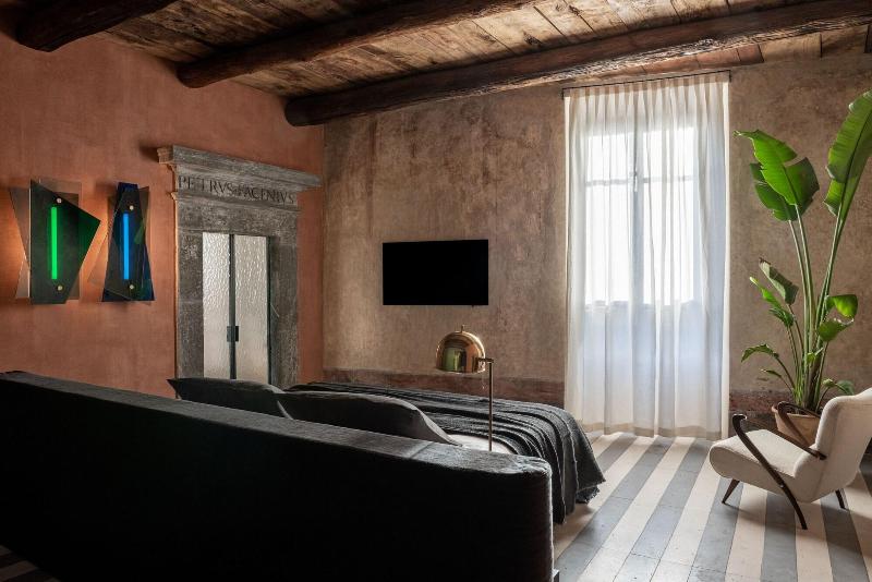 Palazzo Petrvs - Oda