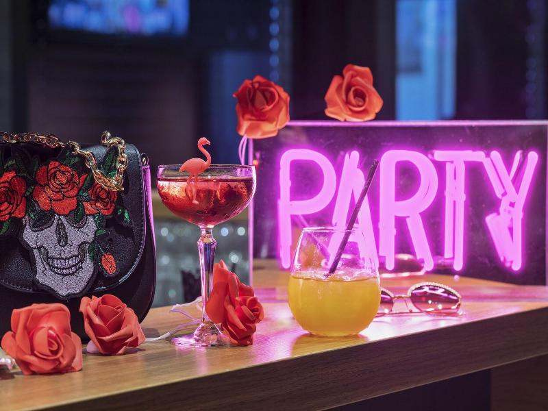 Moxy Rapperswil - Bar