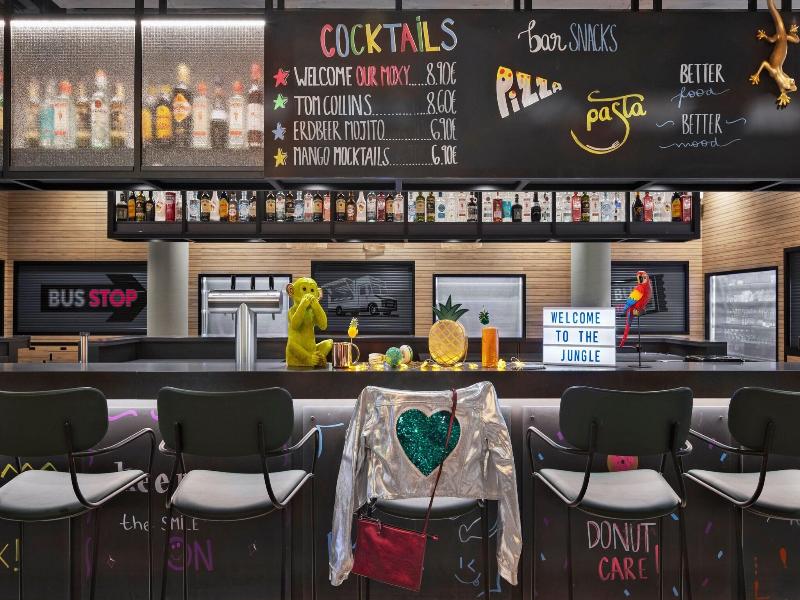 Moxy Vienna City East - Bar