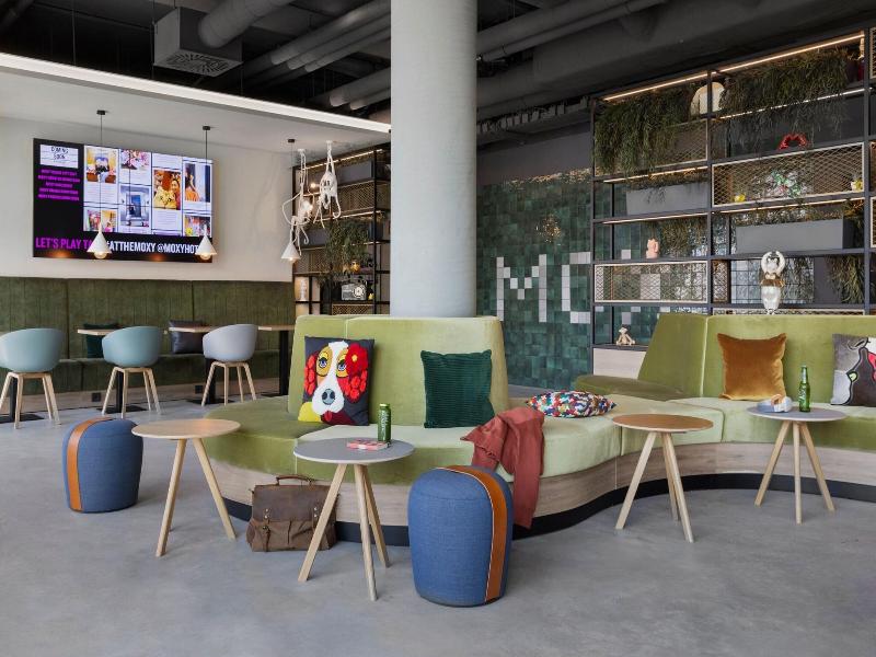 Moxy Vienna City East - Lobi