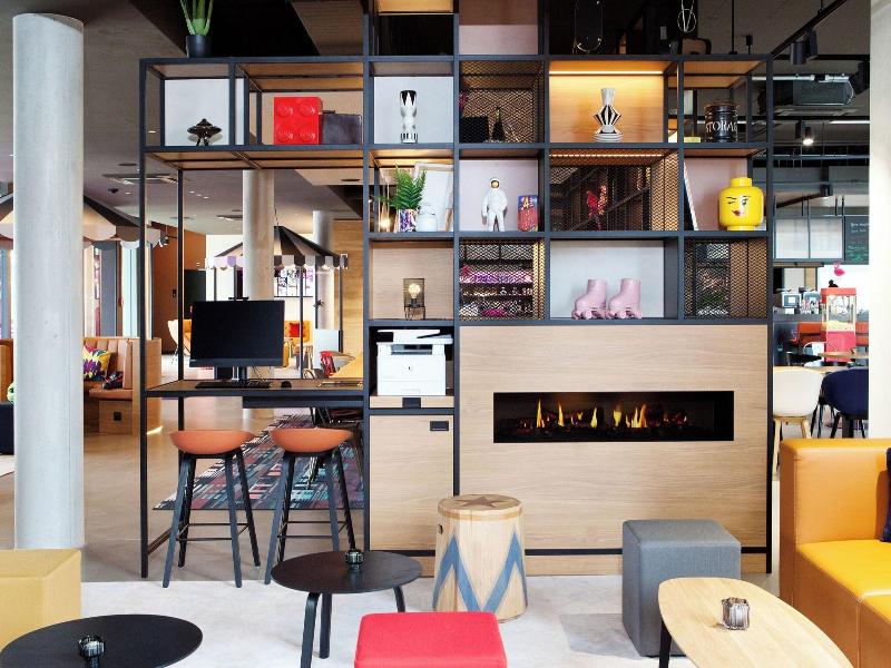 Moxy Vienna City East - Lobi