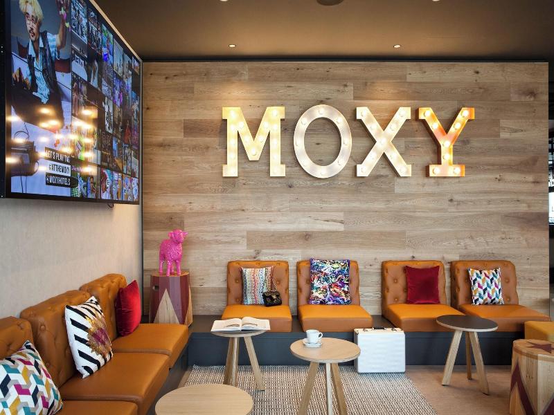 Moxy Vienna City East - Lobi