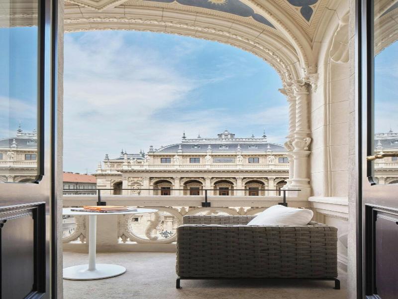 W Budapest - Oda