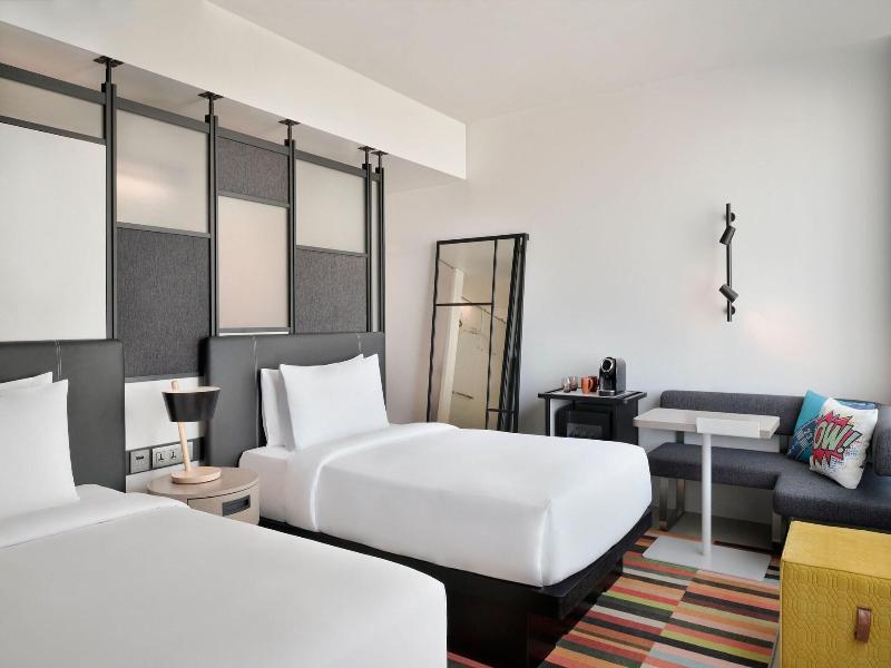 Aloft Muscat - Oda