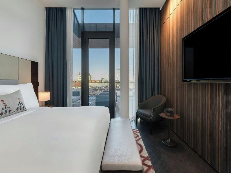 Dorothea Hotel Budapest Autograph Collection - Oda