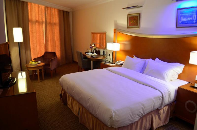 Amrada Avenue Hotel - Oda
