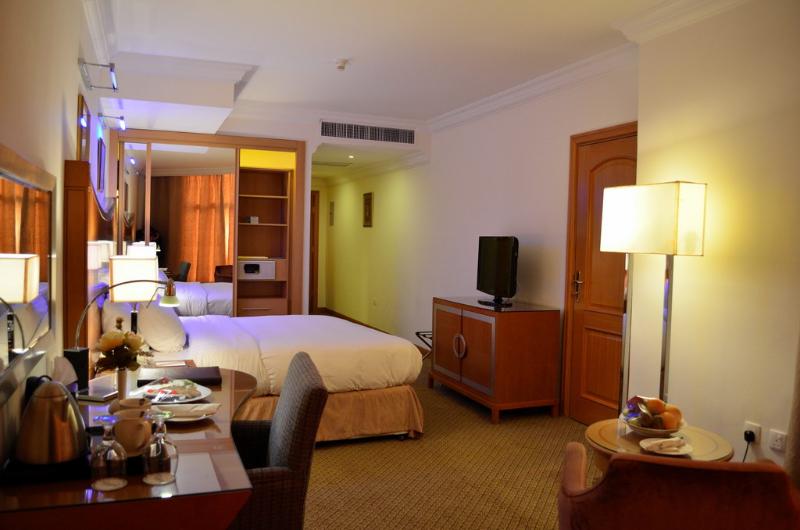 Amrada Avenue Hotel - Oda