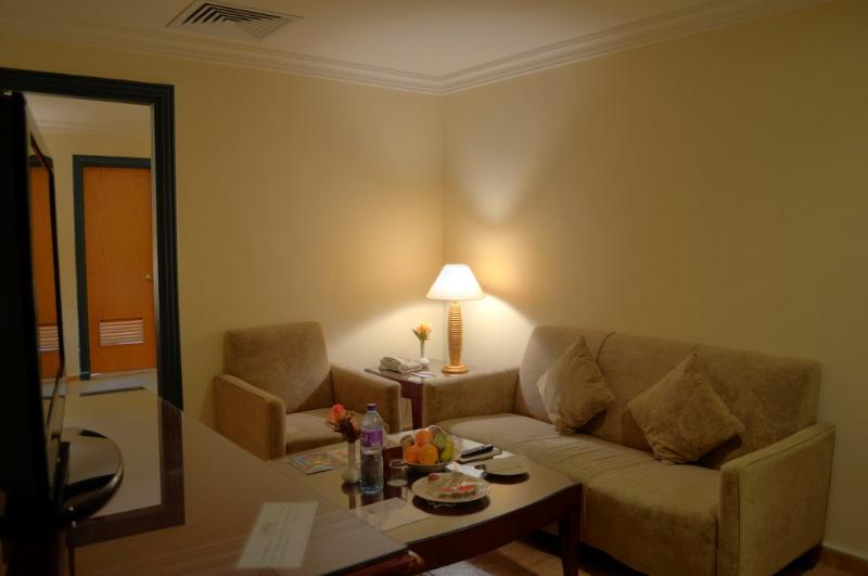 Amrada Avenue Hotel - Oda