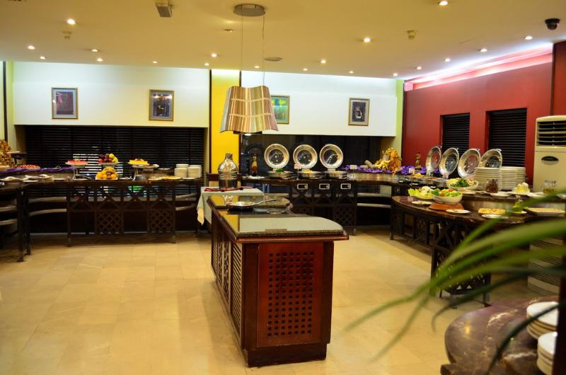 Amrada Avenue Hotel - Restoran