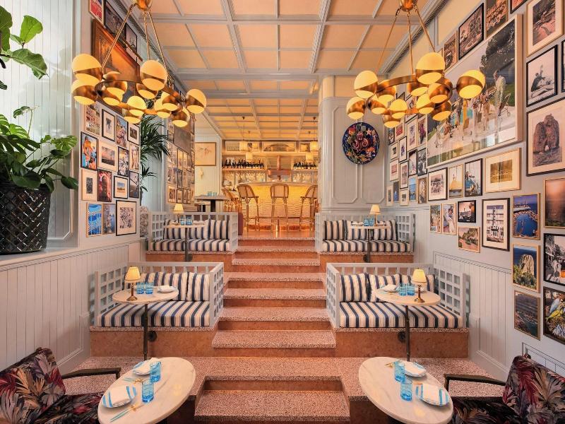 The Ivens Autograph Collection - Bar