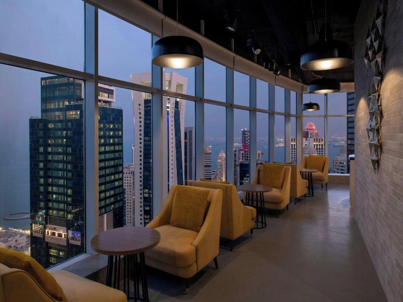 Element West Bay Doha - Bar