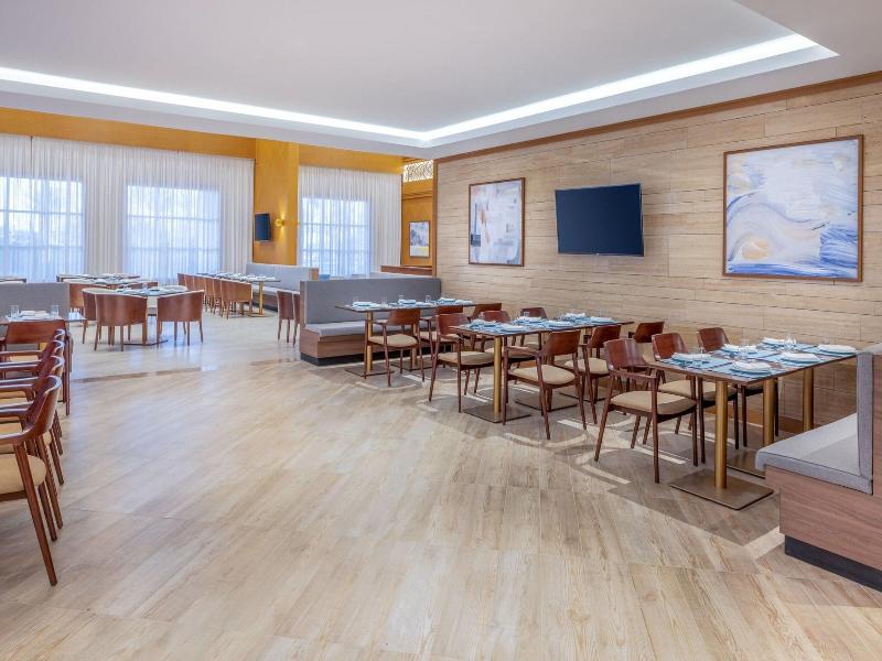 Residence Inn By Marriott Dammam - Restoran