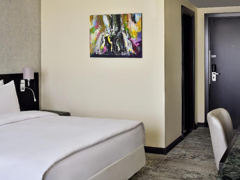 Movenpick Hotel Amman - Oda