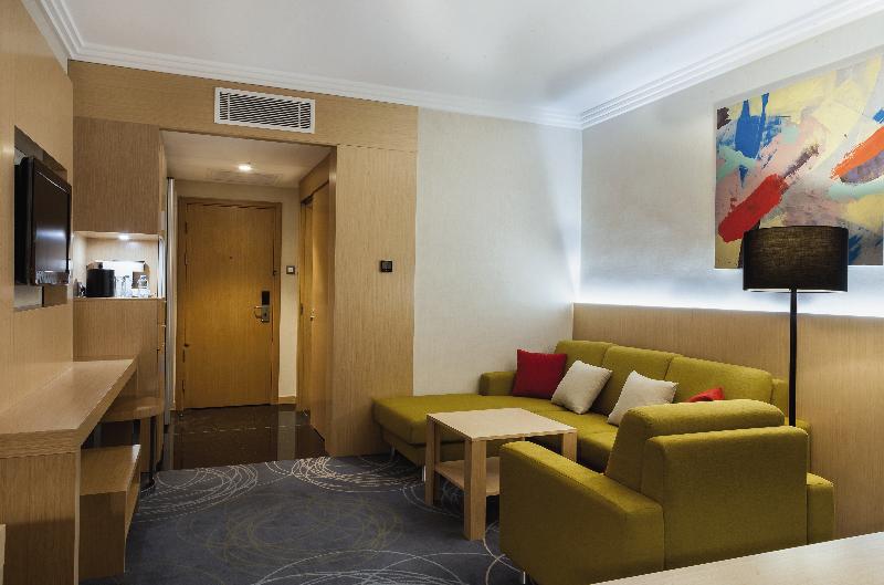 Movenpick Hotel Amman - Oda