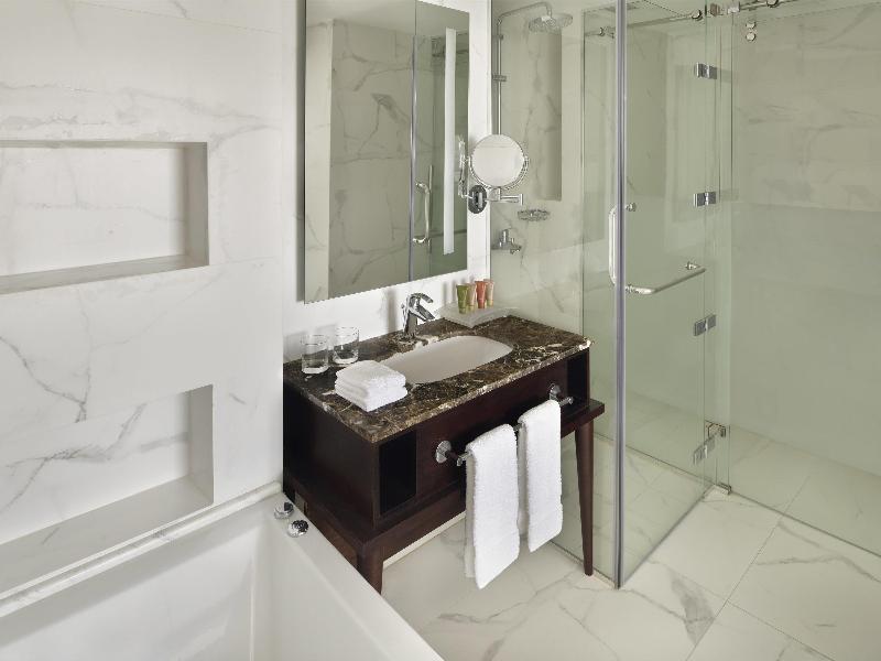 Movenpick Hotel Amman - Oda