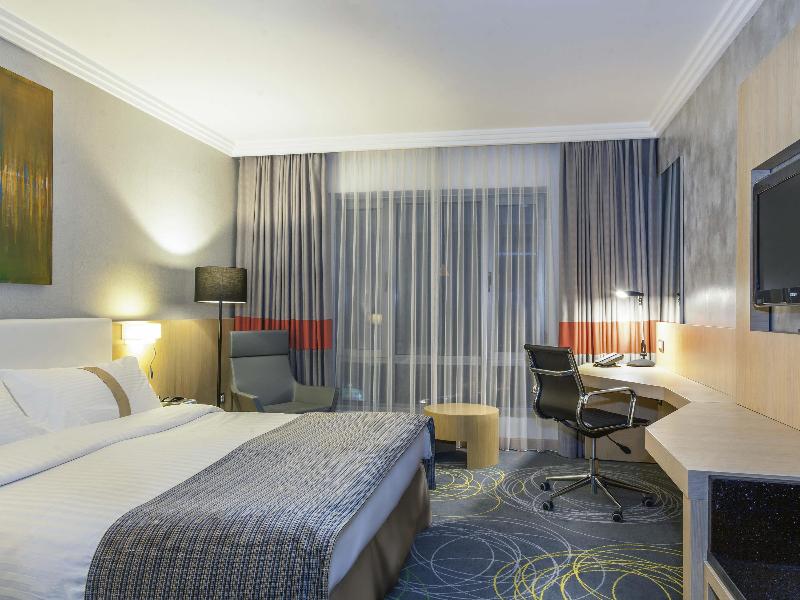 Movenpick Hotel Amman - Oda