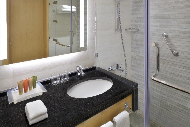 Movenpick Hotel Amman - Oda