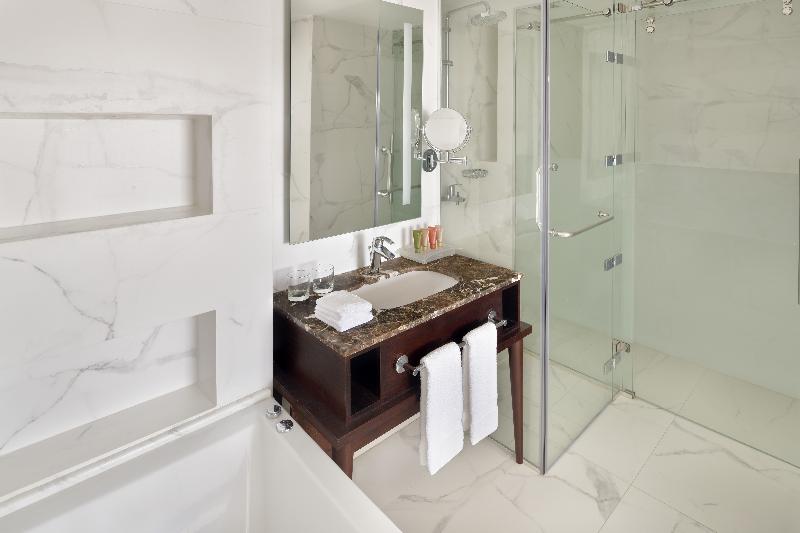 Movenpick Hotel Amman - Oda