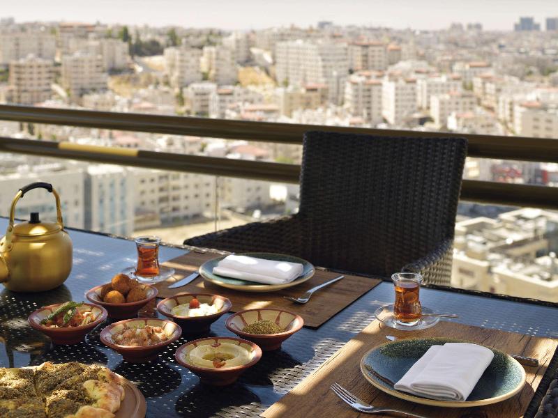 Movenpick Hotel Amman - Oda
