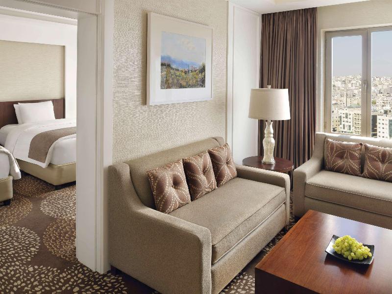 Movenpick Hotel Amman - Oda