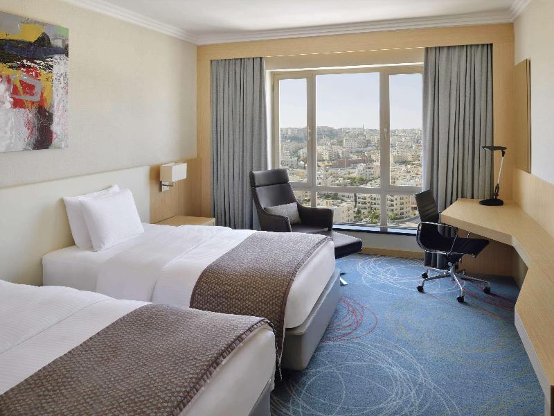 Movenpick Hotel Amman - Oda