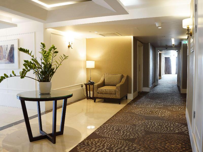 Movenpick Hotel Amman - Oda