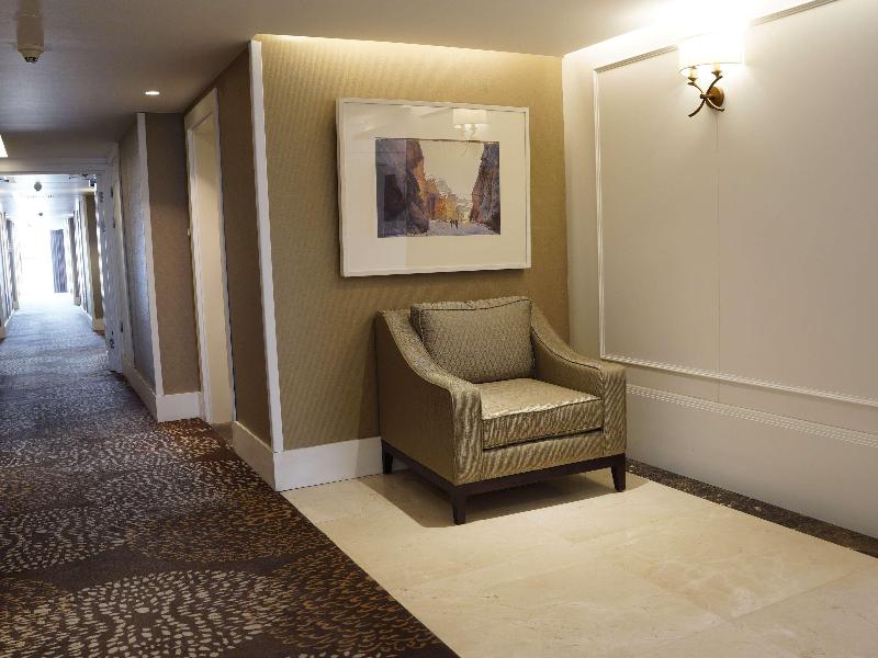 Movenpick Hotel Amman - Oda