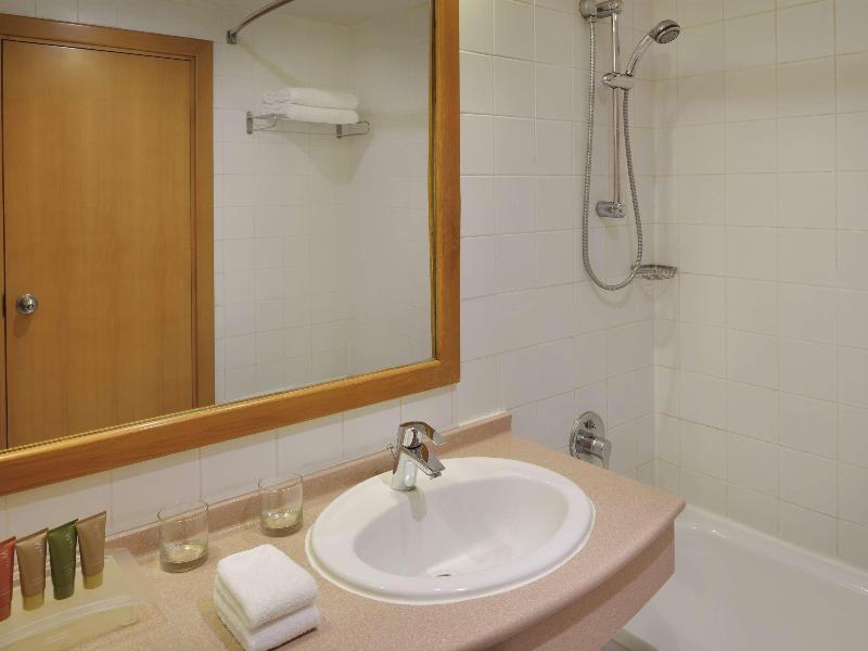 Movenpick Hotel Amman - Oda
