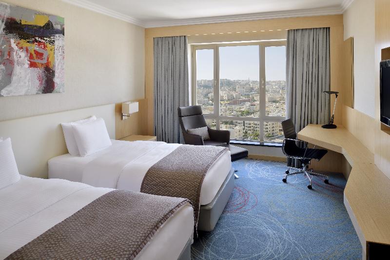 Movenpick Hotel Amman - Oda