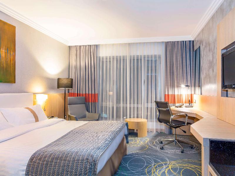 Movenpick Hotel Amman - Oda
