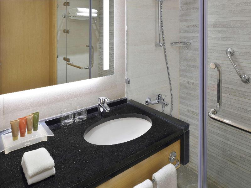 Movenpick Hotel Amman - Oda