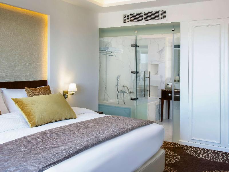 Movenpick Hotel Amman - Oda