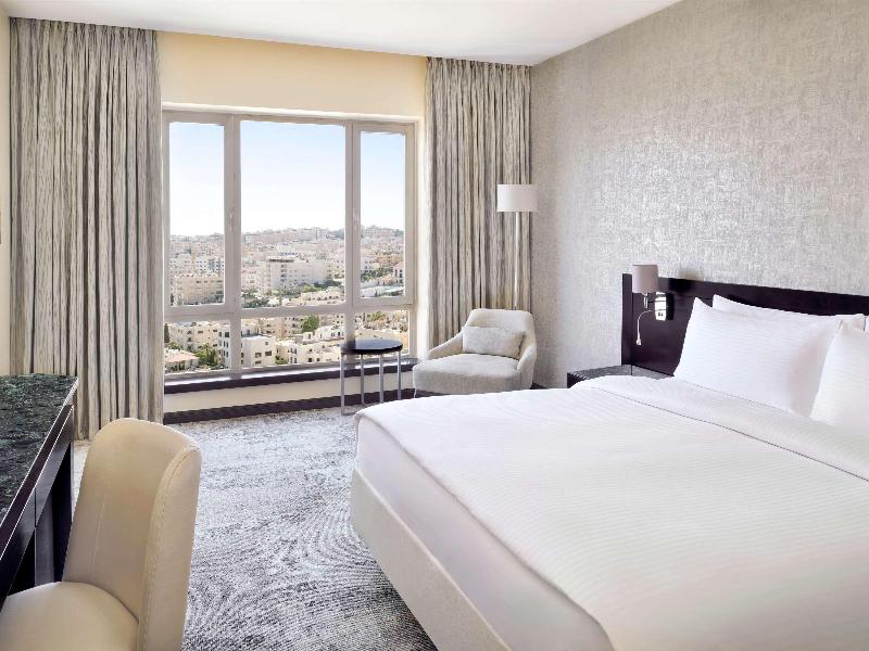 Movenpick Hotel Amman - Oda