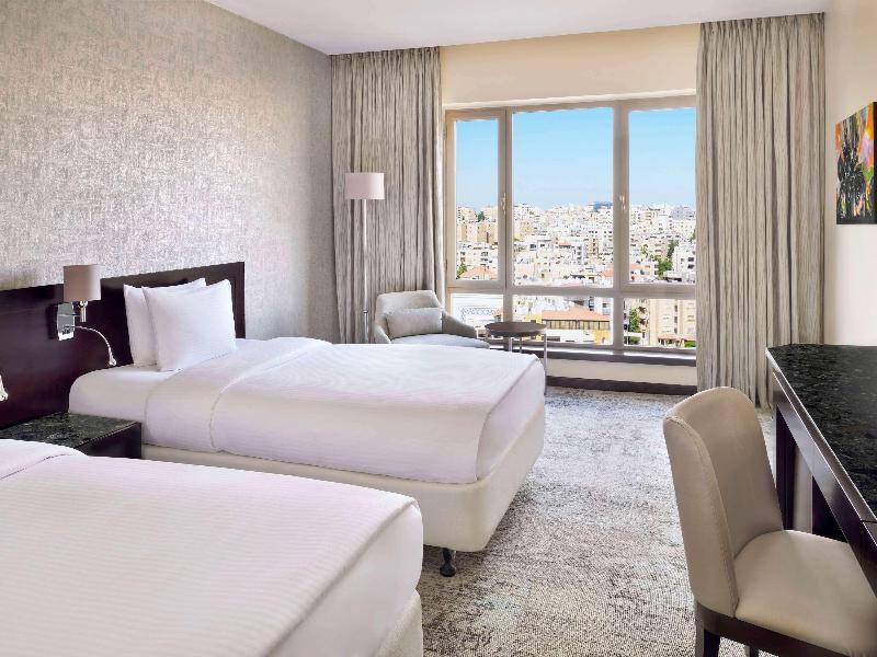 Movenpick Hotel Amman - Oda