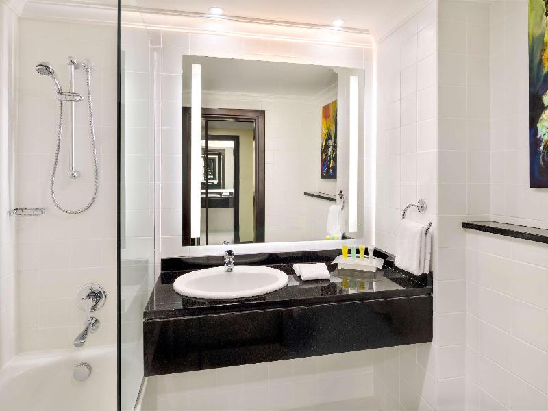 Movenpick Hotel Amman - Oda