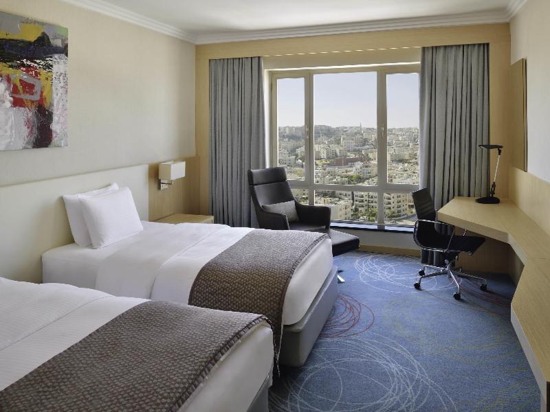 Movenpick Hotel Amman - Oda