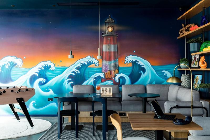 Moxy Plymouth - Bar