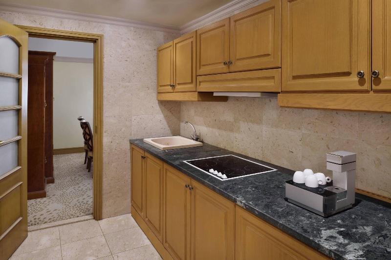 Marriott Dead Sea Resort & Spa - Oda