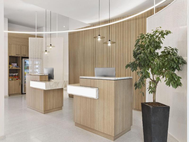 Courtyard By Marriott Biel Bienne - Lobi