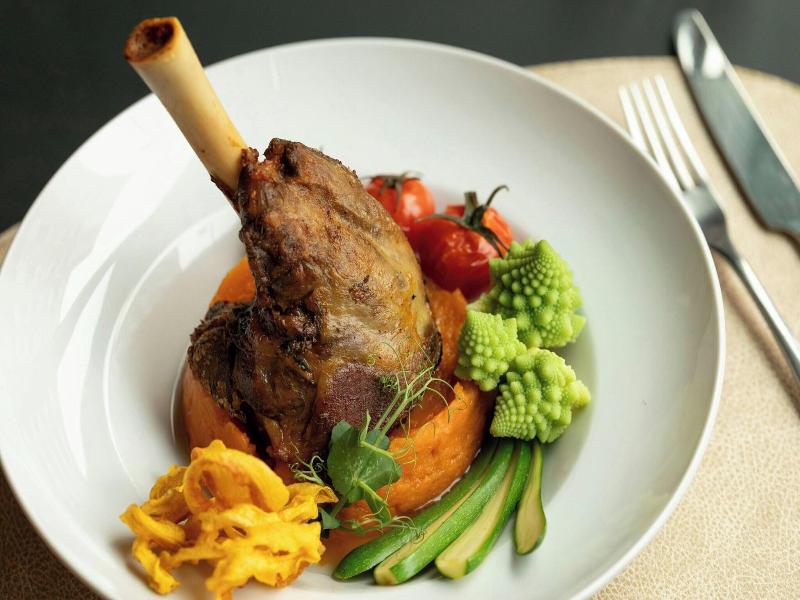 Courtyard By Marriott Biel Bienne - Restoran