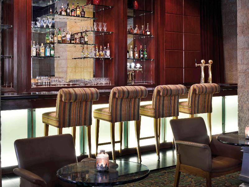 Movenpick Resort & Residences Aqaba - Bar