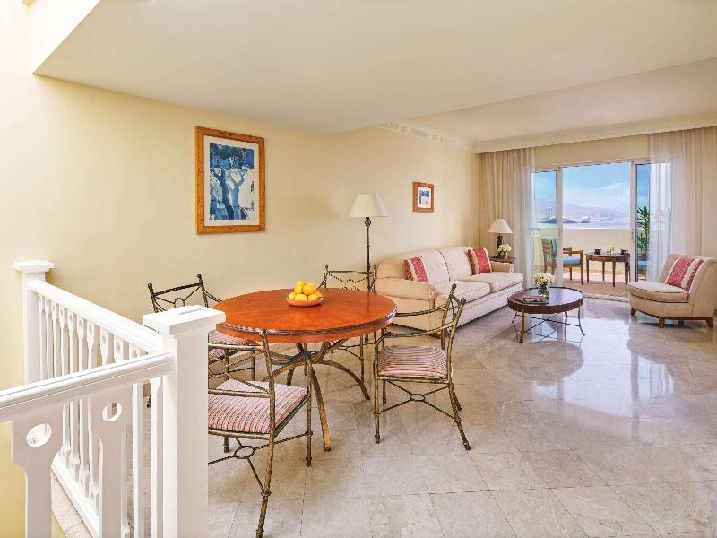 Movenpick Resort & Residences Aqaba - Oda