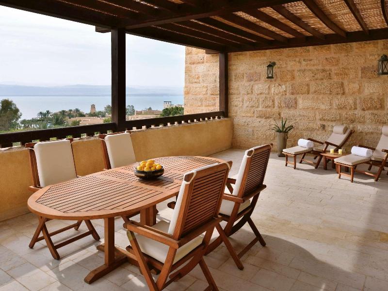 Movenpick Resort & Spa Dead Sea - Oda