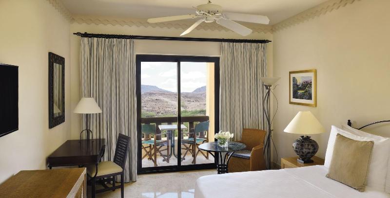 Movenpick Resort & Spa Dead Sea - Oda