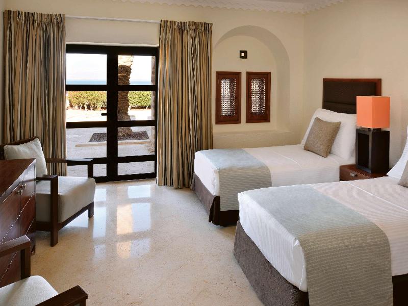 Movenpick Resort & Spa Dead Sea - Oda